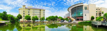 十堰湖北醫(yī)藥學(xué)院藥護學(xué)院