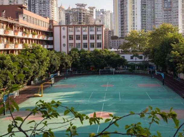 廣州綠翠現(xiàn)代實(shí)驗學(xué)校