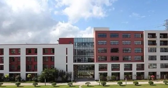 保定河北工藝美術(shù)職業(yè)學(xué)院