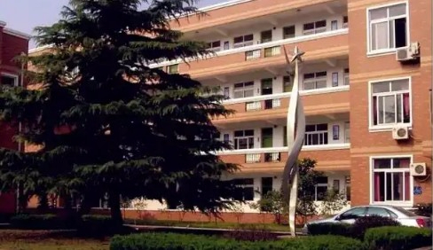 上海寶山區(qū)菊泉學(xué)校