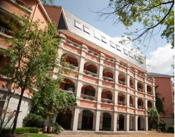 上海靜安區(qū)閘北第一中心小學(xué)