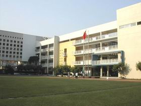 深圳花城小學(xué)