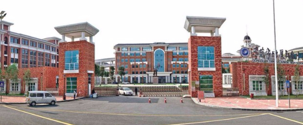 東莞塘廈初級(jí)中學(xué)