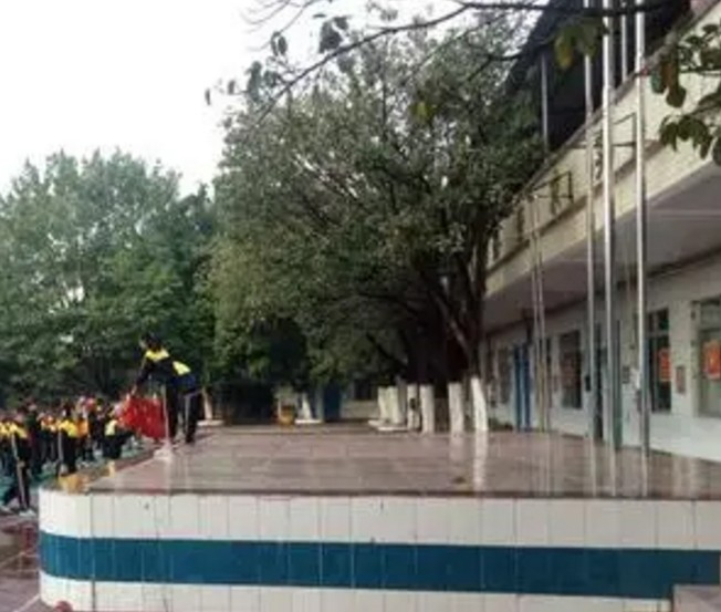 廣州龍嘉小學(xué)