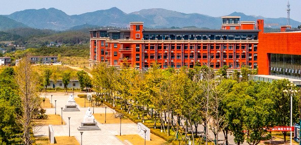 懷化湖南醫(yī)藥學院