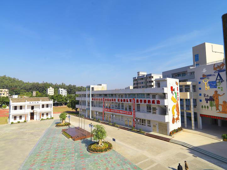 深圳德風(fēng)小學(xué)