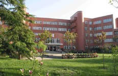 上海新虹橋中學(xué)