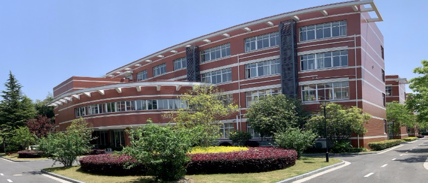 上海曹楊中學(xué)附屬學(xué)校