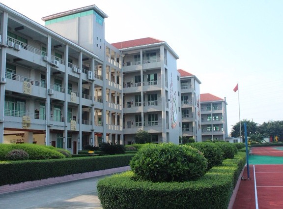 東莞長(zhǎng)安振安初級(jí)中學(xué)