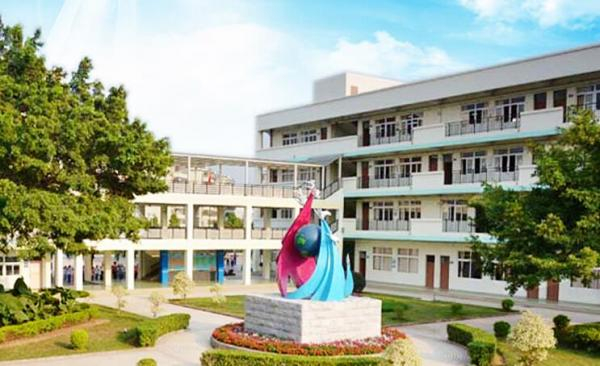 深圳光明小學(xué)