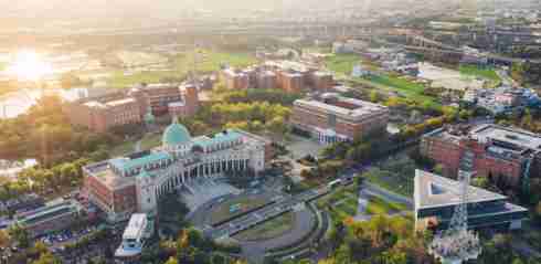 臺(tái)中臺(tái)灣亞洲大學(xué)