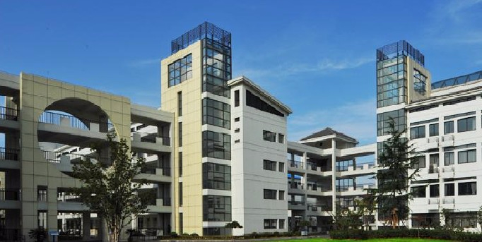 上海青浦區(qū)徐涇第一小學(xué)